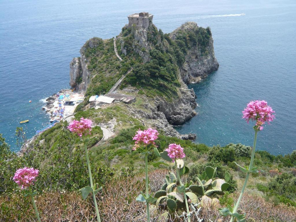 L'Incanto Cava De' Tirreni Luaran gambar